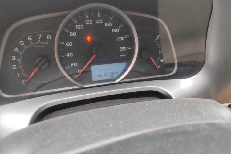 Used Toyota RAV4 2016 2.0L CVT Two-Wheel Drive Fashion Edition China V Standard Odometer Close Up