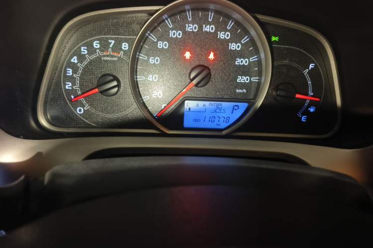 Used Toyota RAV4 2016 2.0L CVT Two-Wheel Drive Fashion Edition China V Standard Odometer Close Up