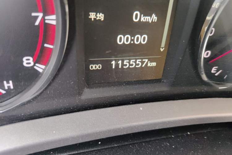 Used Toyota RAV4 2016 2.5L Automatic 4x4 Elite Edition Odometer Close Up