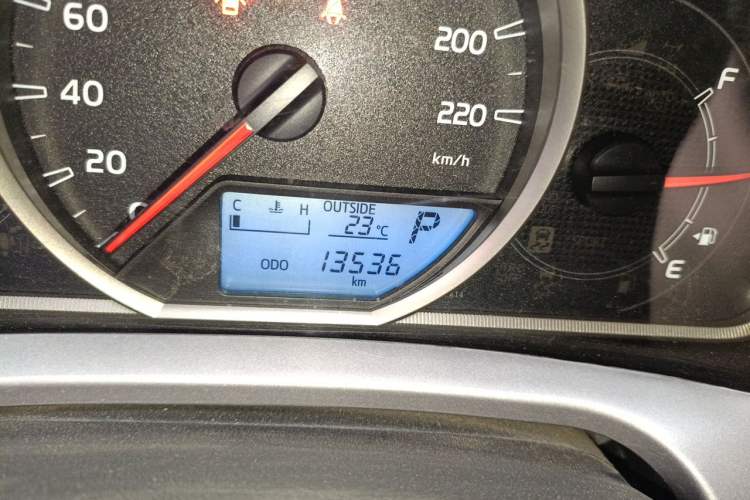 Used Toyota RAV4 2016 2.0L CVT Two-Wheel Drive Urban Edition China V Standard Odometer Close Up