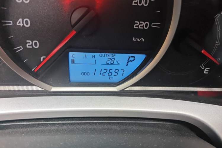 Used Toyota RAV4 2016 2.0L CVT Two-Wheel Drive Fashion Edition China V Standard Odometer Close Up