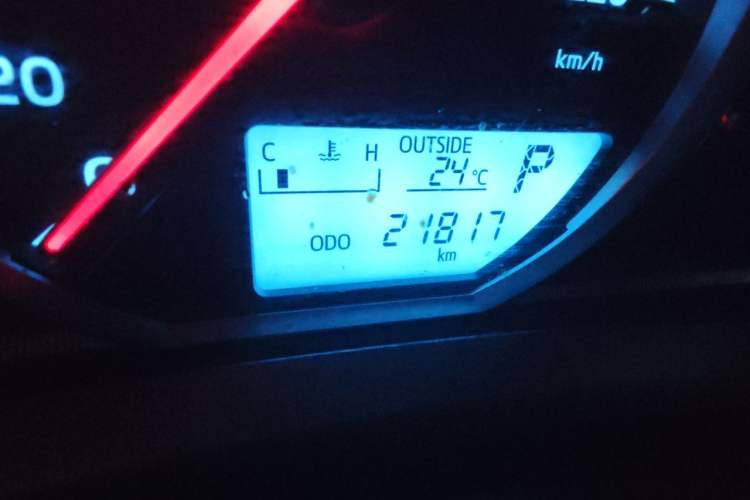 Used Toyota RAV4 2016 2.0L CVT Two-Wheel Drive Fashion Edition China V Standard Odometer Close Up