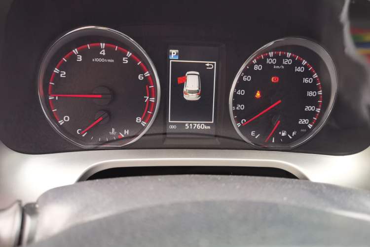 Used Toyota RAV4 2016 2.0L CVT Two-Wheel Drive Smart Edition China V Standard Odometer Close Up