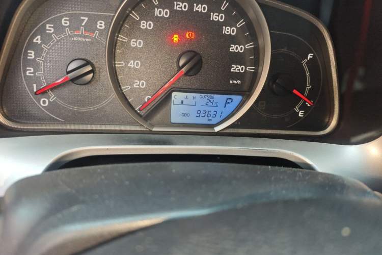 Used Toyota RAV4 2016 2.0L CVT Two-Wheel Drive Fashion Edition China V Standard Odometer Close Up