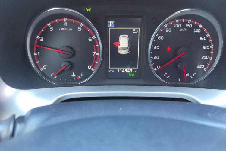 Used Toyota RAV4 2016 2.5L Automatic 4x4 Prestige Edition Odometer Close Up