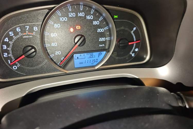 Used Toyota RAV4 2016 2.0L CVT Two-Wheel Drive Fashion Edition China V Standard Odometer Close Up