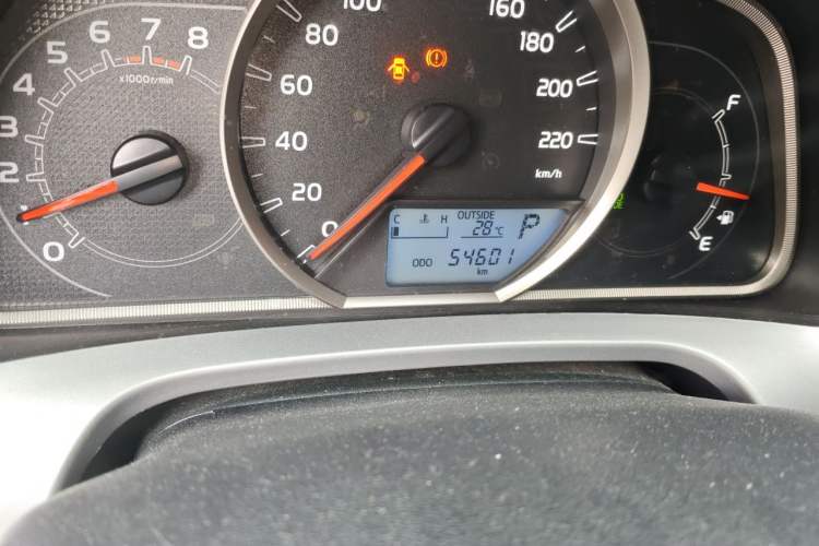 Used Toyota RAV4 2016 2.0L CVT Two-Wheel Drive Fashion Edition China V Standard Odometer Close Up