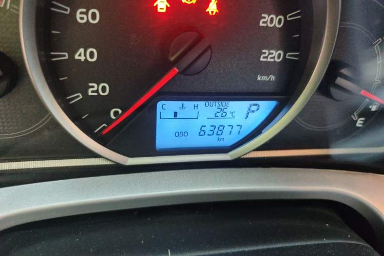 Used Toyota RAV4 2016 2.0L CVT Two-Wheel Drive Fashion Edition China V Standard Odometer Close Up