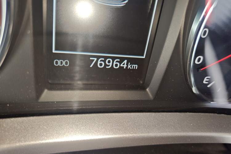 Used Toyota RAV4 2016 2.5L Automatic 4x4 Elite Edition Odometer Close Up