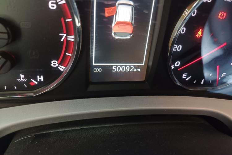 Used Toyota RAV4 2016 2.0L CVT Two-Wheel Drive Smart Edition China V Standard Odometer Close Up