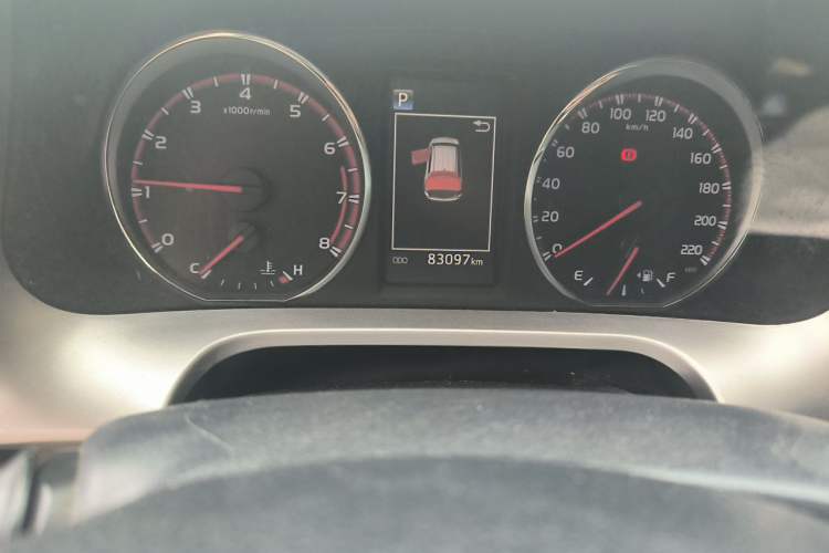 Used Toyota RAV4 2016 2.0L CVT Two-Wheel Drive Smart Edition China V Standard Odometer Close Up