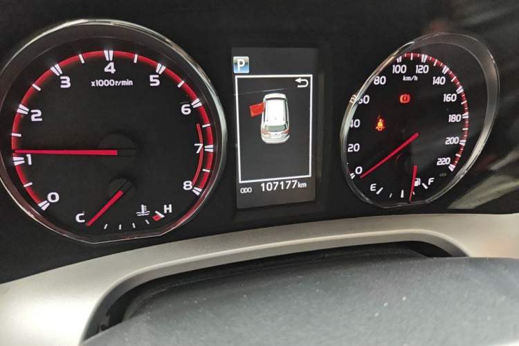 Used Toyota RAV4 2016 2.0L CVT Two-Wheel Drive Smart Edition China V Standard Odometer Close Up