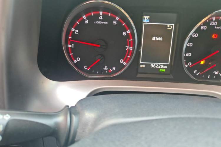Used Toyota RAV4 2016 2.5L Automatic 4x4 Prestige Edition Odometer Close Up