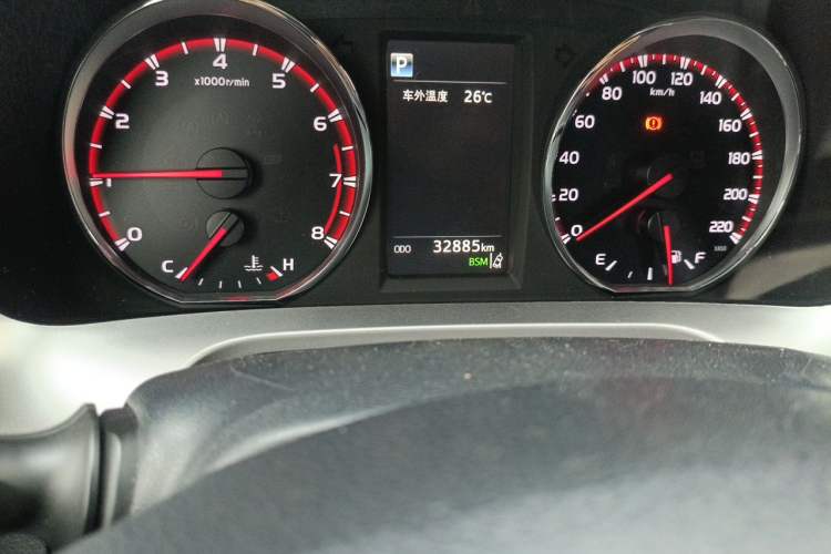 Used Toyota RAV4 2016 2.5L Automatic 4x4 Prestige Edition Odometer Close Up