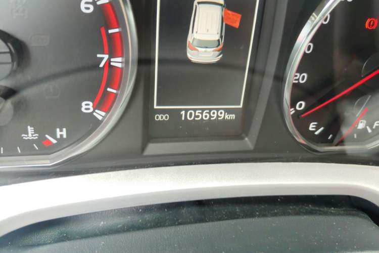 Used Toyota RAV4 2016 2.5L Automatic 4x4 Elite Edition Odometer Close Up