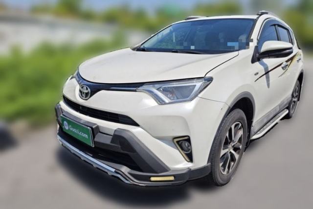 Used Toyota RAV4 2016 2.0L CVT Two-Wheel Drive Fashion Edition China V Standard