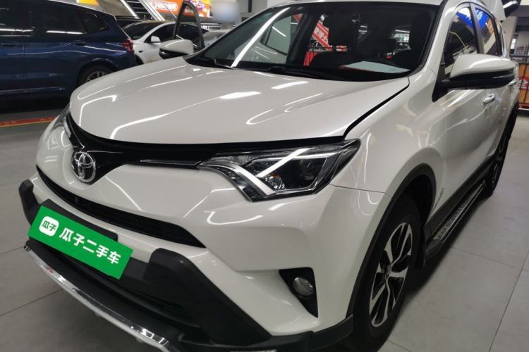Used Toyota RAV4 2016 2.0L CVT Two-Wheel Drive Fashion Edition China V Standard Guazi used car, China used car export, Used car for sale, Used cars, Cheapest cars for sale