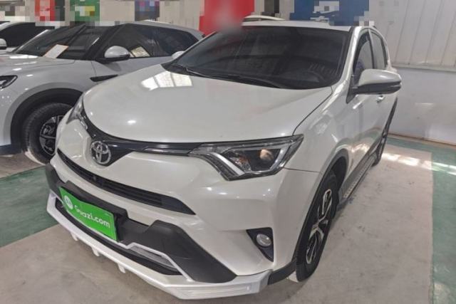 Used Toyota RAV4 2016 2.0L CVT Two-Wheel Drive Fashion Edition China V Standard