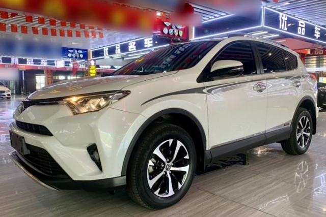 Used Toyota RAV4 2016 2.0L CVT Two-Wheel Drive Urban Edition China V Standard