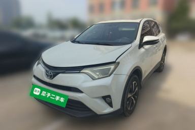 Used Toyota RAV4 2016 2.0L CVT Two-Wheel Drive Fashion Edition China V Standard