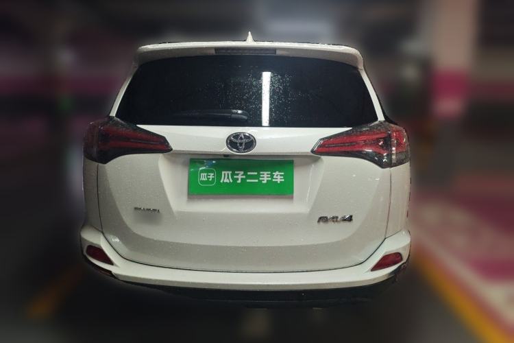Used Toyota RAV4 2016 2.0L CVT Two-Wheel Drive Comfort Edition China V Standard Rear