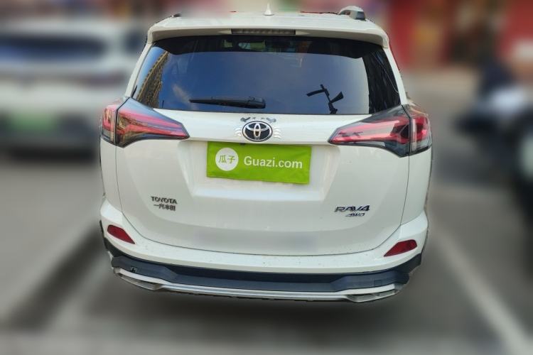 Used Toyota RAV4 2016 2.0L CVT 4x4 New Edition China V Standard Rear