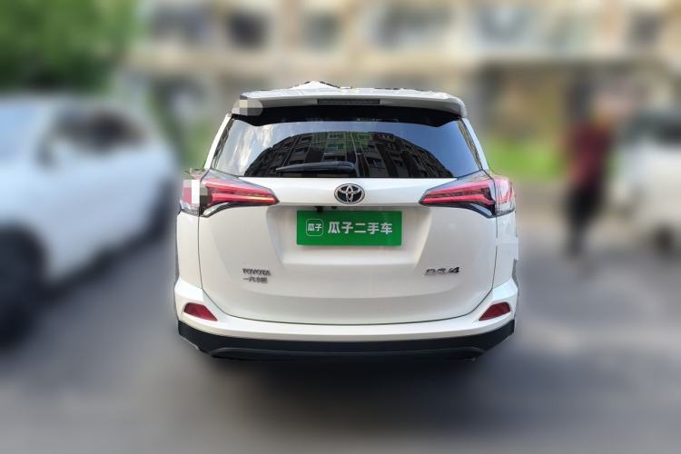 Used Toyota RAV4 2016 2.0L CVT Two-Wheel Drive Comfort Edition China V Standard Rear