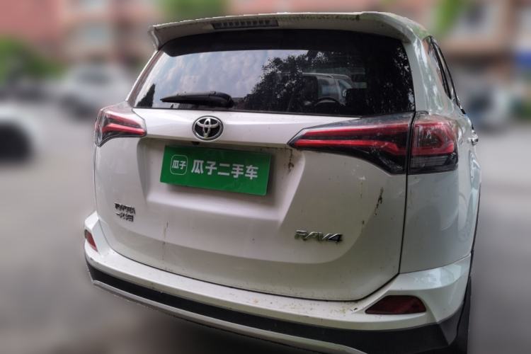 Used Toyota RAV4 2016 2.0L CVT Two-Wheel Drive Smart Edition China V Standard Rear