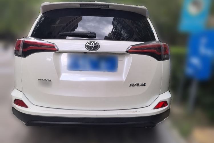 Used Toyota RAV4 2016 2.0L CVT Two-Wheel Drive Comfort Edition China V Standard Rear