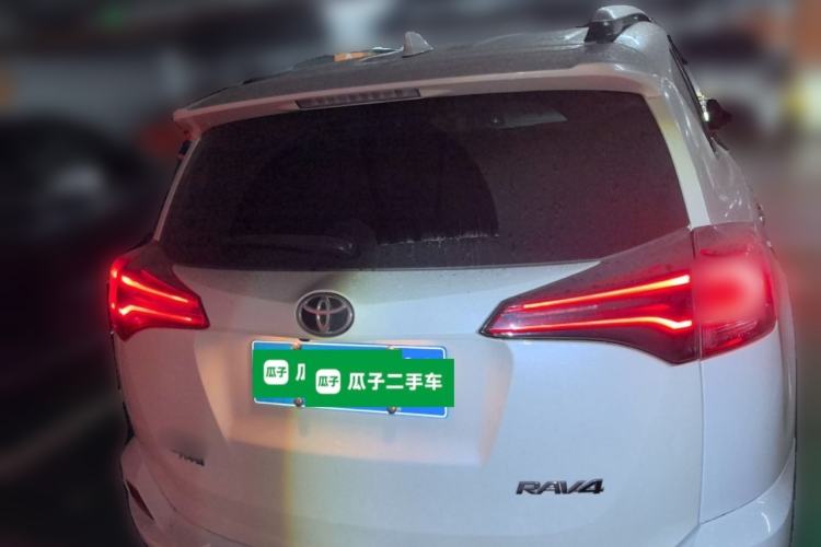 Used Toyota RAV4 2016 2.0L CVT Two-Wheel Drive Smart Edition China V Standard Rear