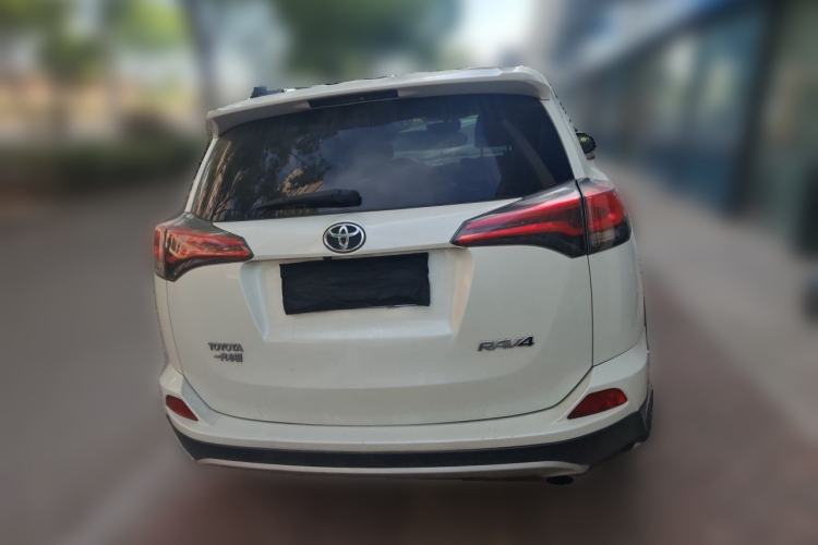 Used Toyota RAV4 2016 2.0L CVT Two-Wheel Drive Smart Edition China V Standard Rear
