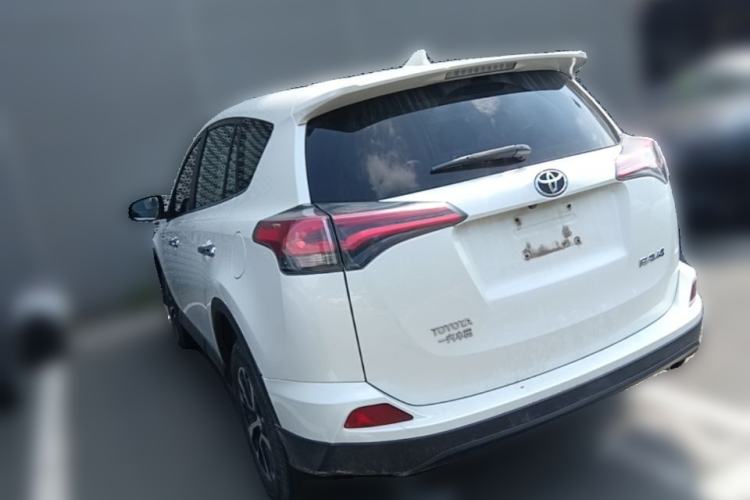 Used Toyota RAV4 2016 2.0L CVT Two-Wheel Drive Fashion Edition China V Standard Rear Left 45 Deg
