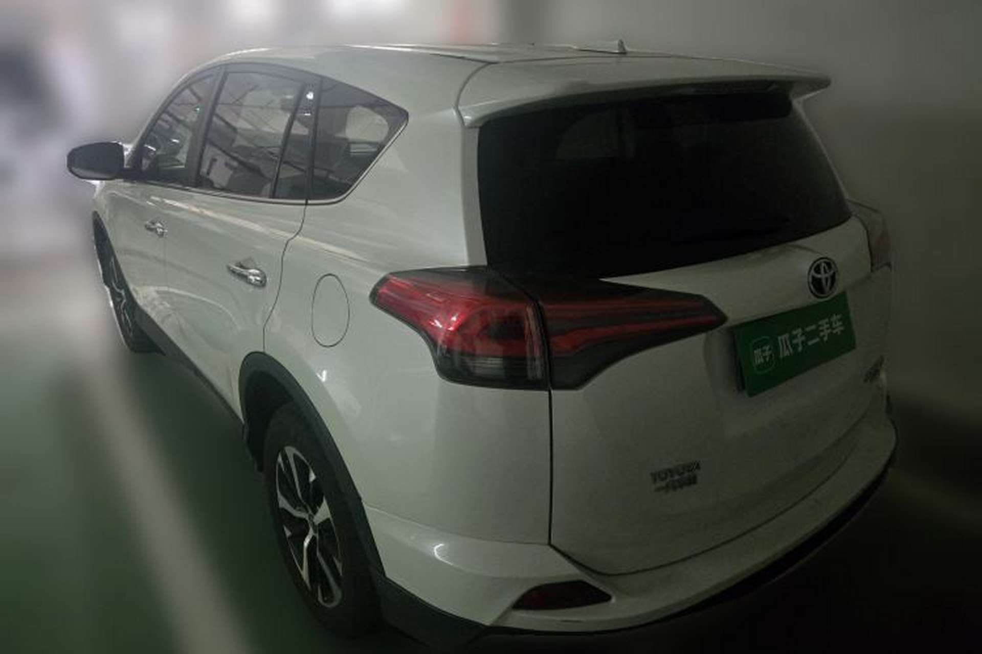 Used Toyota RAV4 2016 2.0L CVT 4x4 New Edition China V Standard Rear Left 45 Deg