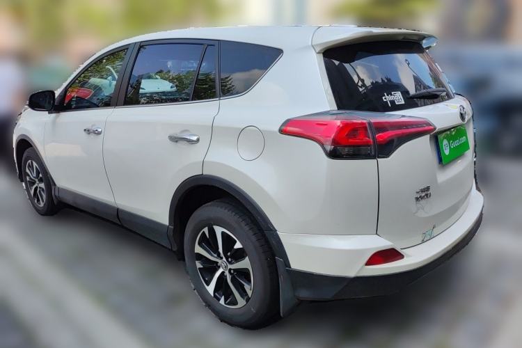 Used Toyota RAV4 2016 2.0L CVT Two-Wheel Drive Fashion Edition China V Standard Rear Left 45 Deg