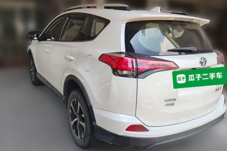 Used Toyota RAV4 2016 2.0L CVT Two-Wheel Drive Urban Edition China V Standard Rear Left 45 Deg