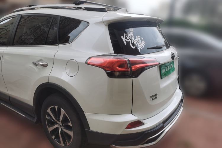 Used Toyota RAV4 2016 2.0L CVT Two-Wheel Drive Smart Edition China V Standard Rear Left 45 Deg