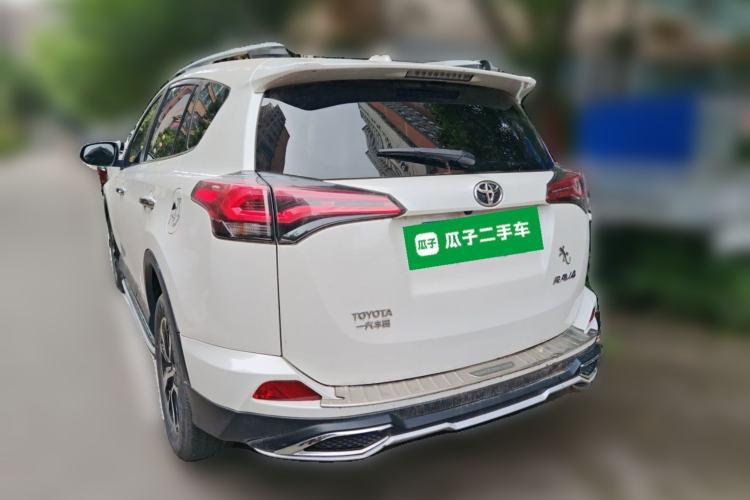 Used Toyota RAV4 2016 2.0L CVT Two-Wheel Drive Fashion Edition China V Standard Rear Left 45 Deg