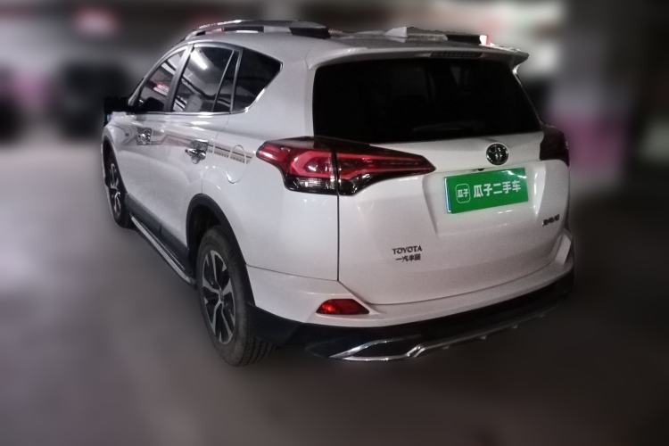 Used Toyota RAV4 2016 2.0L CVT Two-Wheel Drive Fashion Edition China V Standard Rear Left 45 Deg