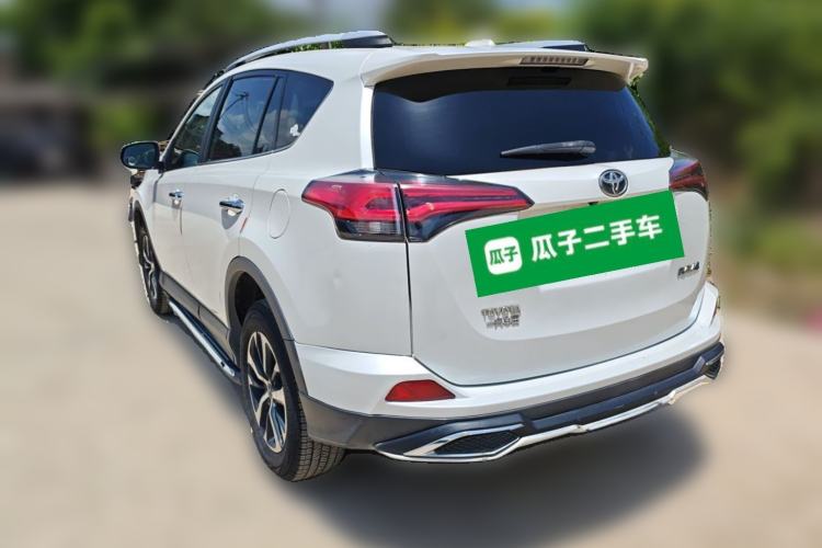 Used Toyota RAV4 2016 2.0L CVT Two-Wheel Drive Fashion Edition China V Standard Rear Left 45 Deg