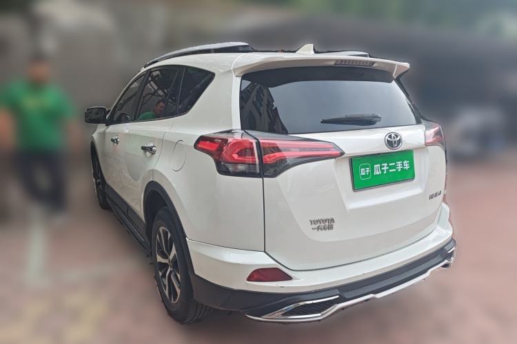 Used Toyota RAV4 2016 2.0L CVT Two-Wheel Drive Smart Edition China V Standard Rear Left 45 Deg