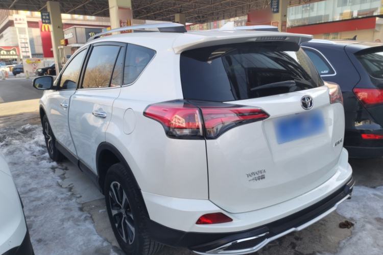 Used Toyota RAV4 2016 2.0L CVT Two-Wheel Drive Comfort Edition China V Standard Rear Left 45 Deg