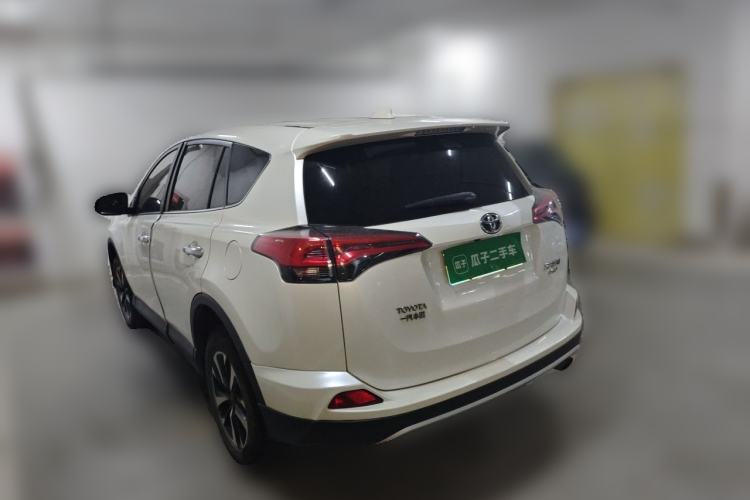 Used Toyota RAV4 2016 2.0L CVT 4x4 New Edition China V Standard Rear Left 45 Deg