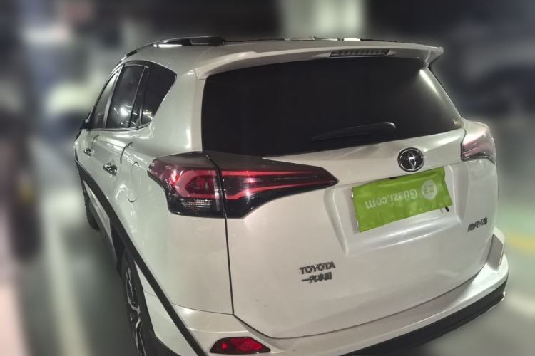 Used Toyota RAV4 2016 2.0L CVT Two-Wheel Drive Fashion Edition China V Standard Rear Left 45 Deg