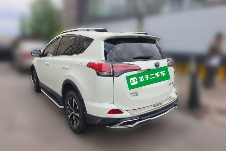 Used Toyota RAV4 2016 2.0L CVT Two-Wheel Drive Urban Edition China V Standard Rear Left 45 Deg