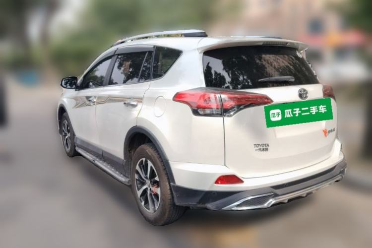 Used Toyota RAV4 2016 2.0L CVT Two-Wheel Drive Fashion Edition China V Standard Rear Left 45 Deg