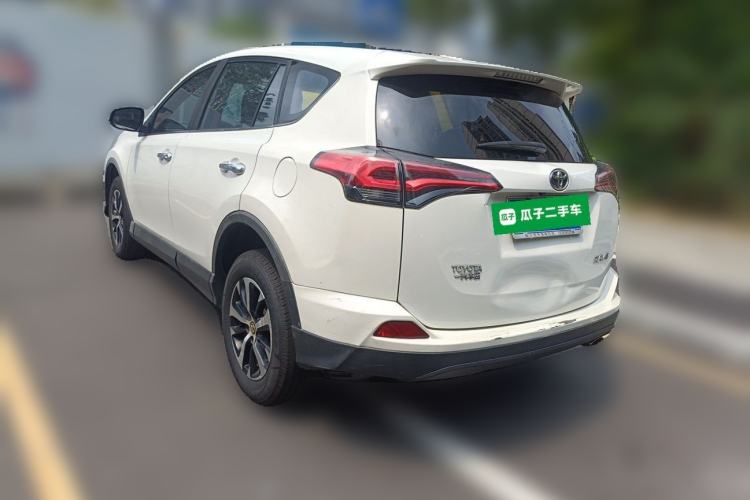 Used Toyota RAV4 2016 2.0L CVT Two-Wheel Drive Fashion Edition China V Standard Rear Left 45 Deg