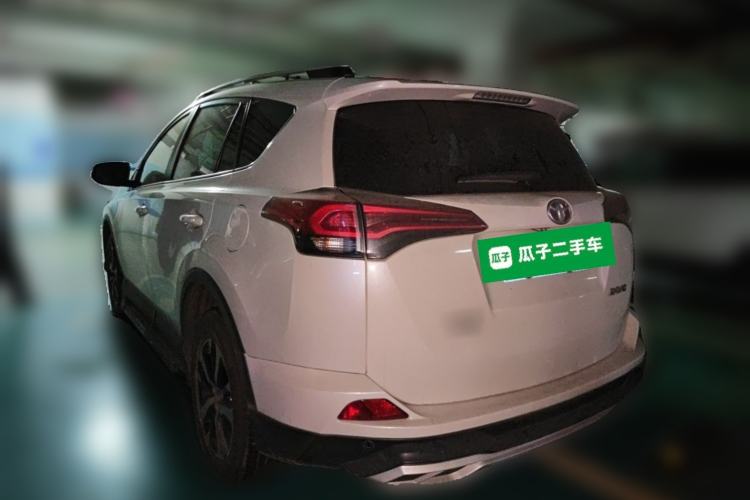 Used Toyota RAV4 2016 2.0L CVT Two-Wheel Drive Urban Edition China V Standard Rear Left 45 Deg