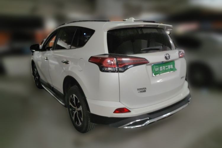 Used Toyota RAV4 2016 2.0L CVT Two-Wheel Drive Fashion Edition China V Standard Rear Left 45 Deg