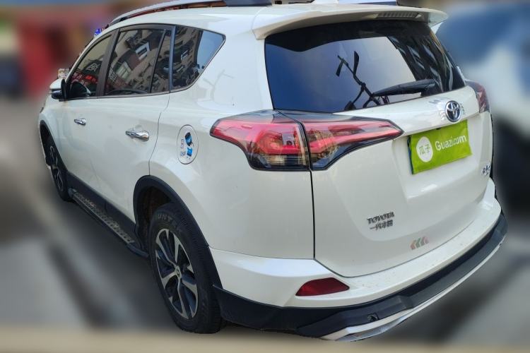 Used Toyota RAV4 2016 2.0L CVT 4x4 New Edition China V Standard Rear Left 45 Deg
