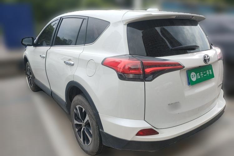 Used Toyota RAV4 2016 2.0L CVT Two-Wheel Drive Fashion Edition China V Standard Rear Left 45 Deg